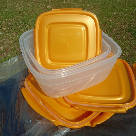 NIP 3 Lock n Lock Square Storage Containers - Picture 1 of 5